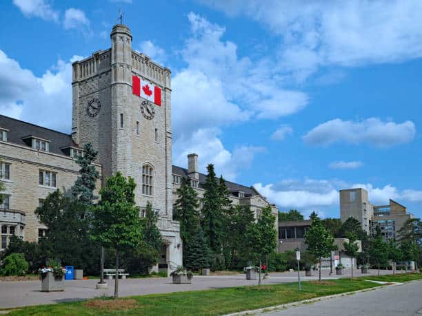 FREE COLLEGES IN CANADA